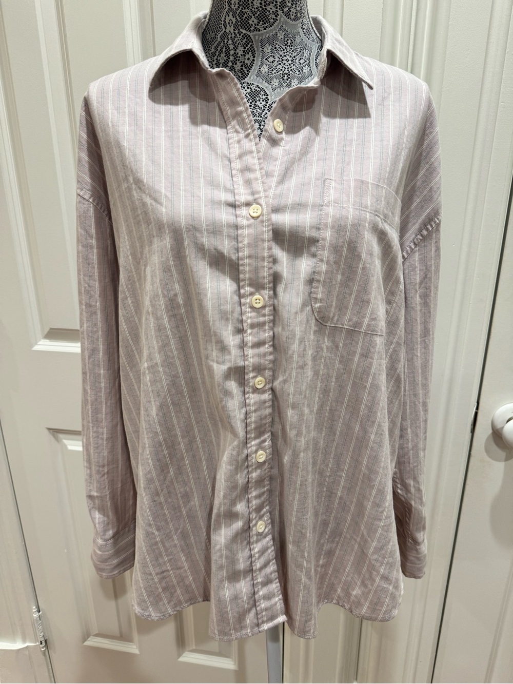 Faherty Woman’s Mauve Striped Button-Down LS Shirt Sz. L Organic cotton Preppy